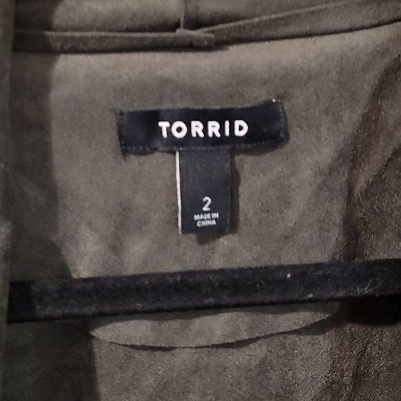 Beautiful Torrid jacket size 2 perfect condition - Picture 4 of 6